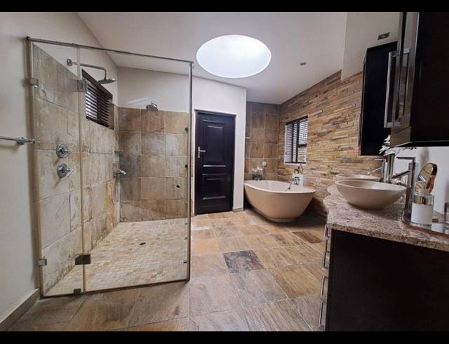 4 BEDROOM HOUSE FOR SALE IN CYCAD ESTATE